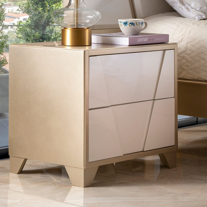 Recámara  Queen Munich Blanco Perla, Champaña