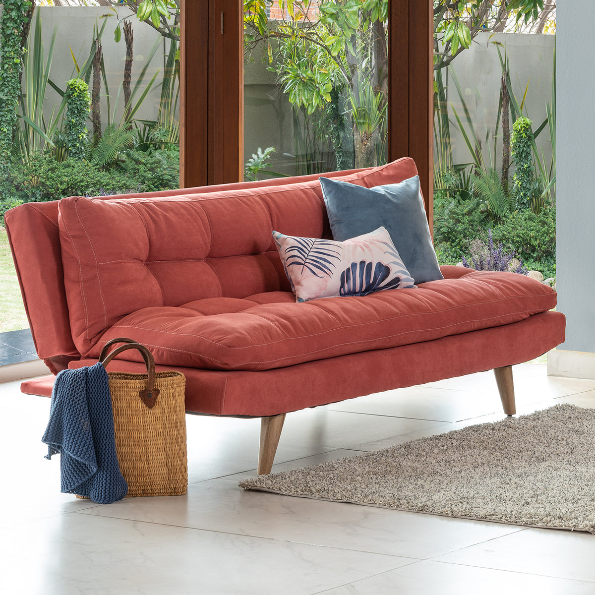 Sofá cama Nix Microfibra Rosa, Natural — Muebles Jamar Panamá