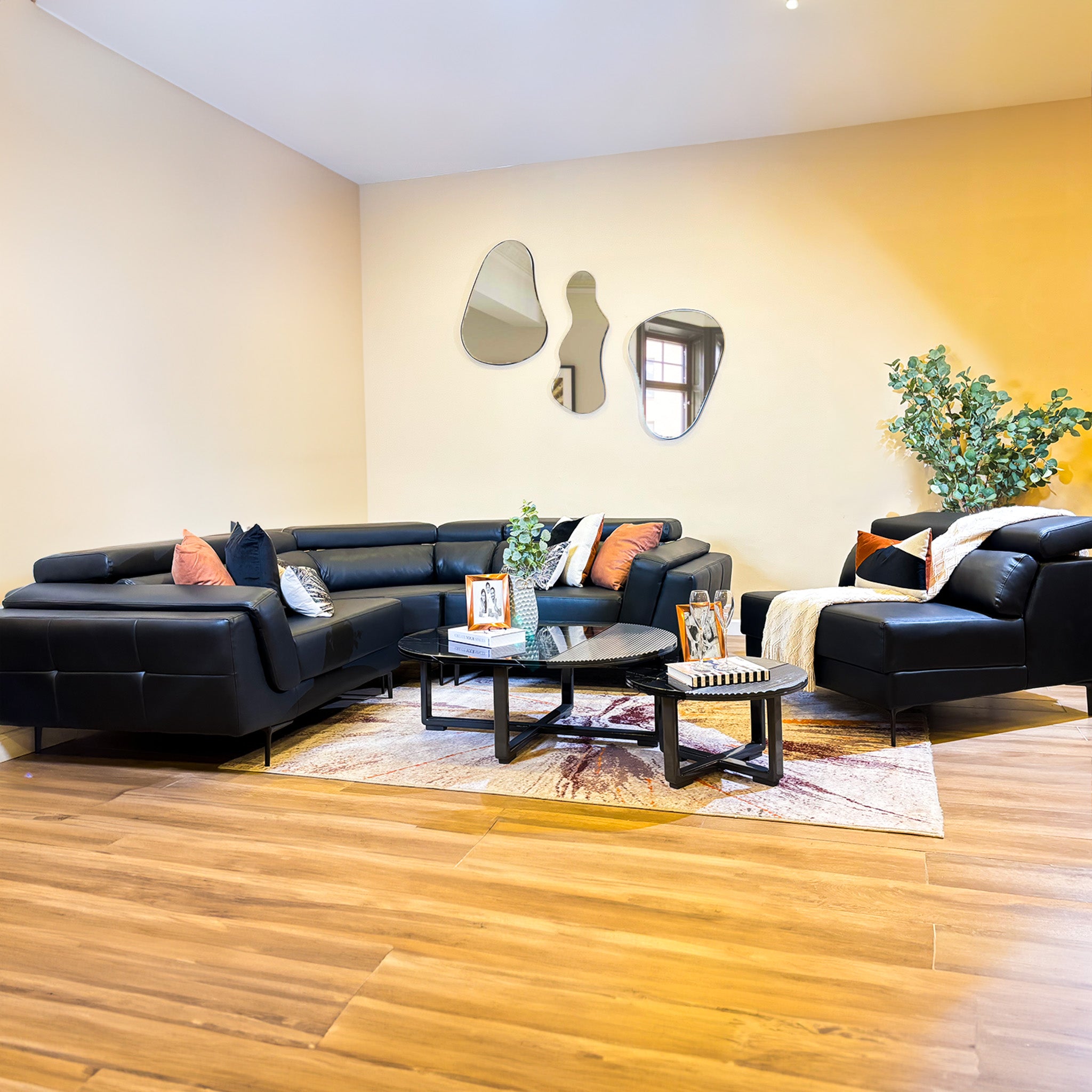 Sala Rinconera Mauro Eurocuero Negro