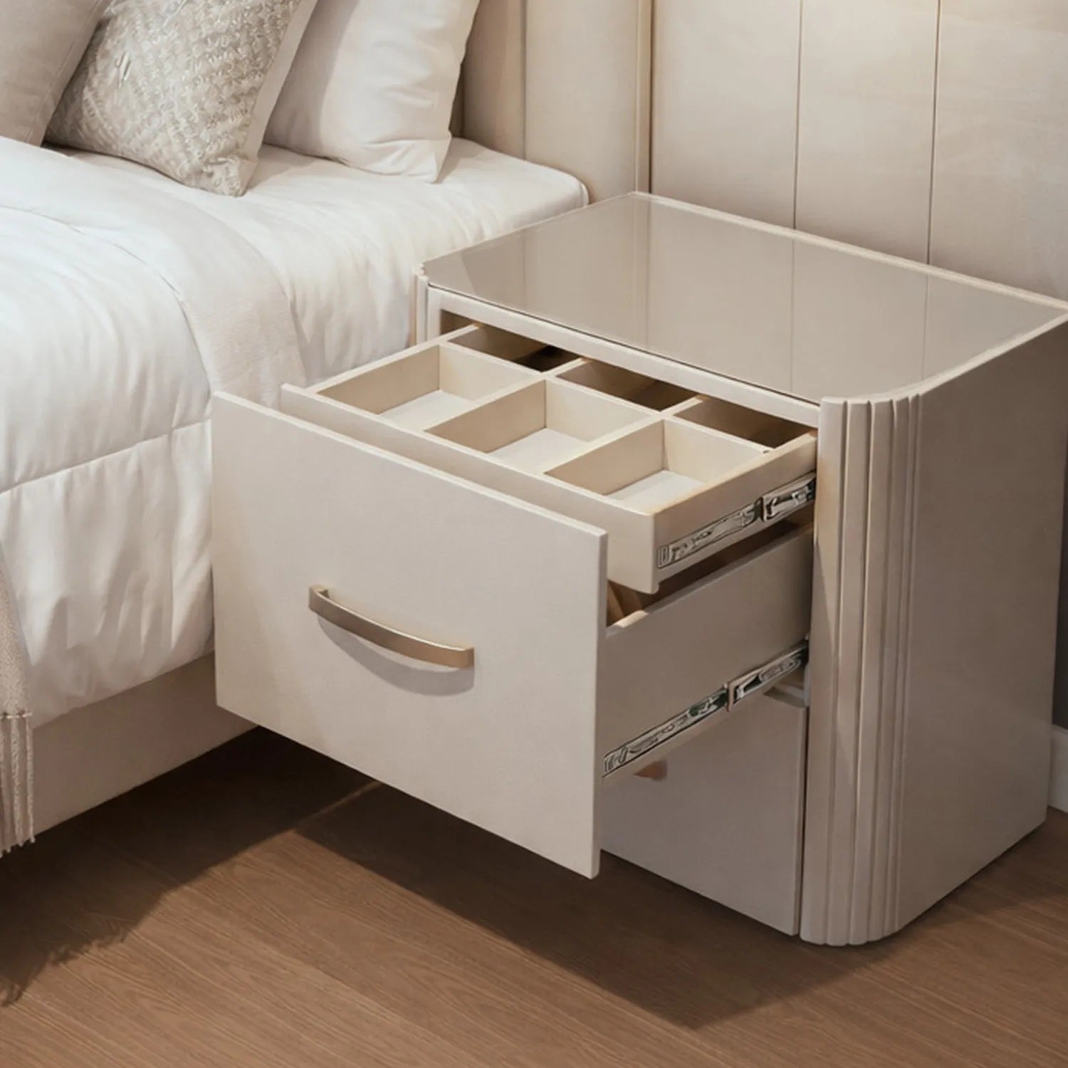 Recámara Queen Sabina Eurolino Off White, Champaña Y Beige Perla