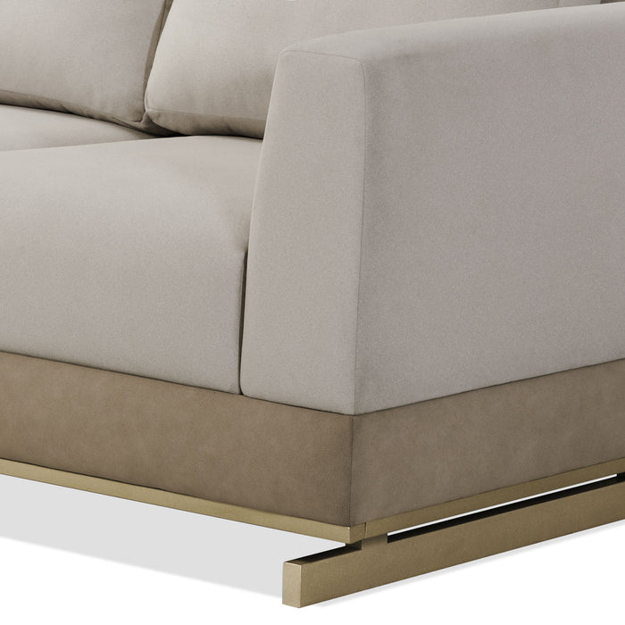 Sofa 3 Puestos Marcus Velvet Siena Avellana, Champaña