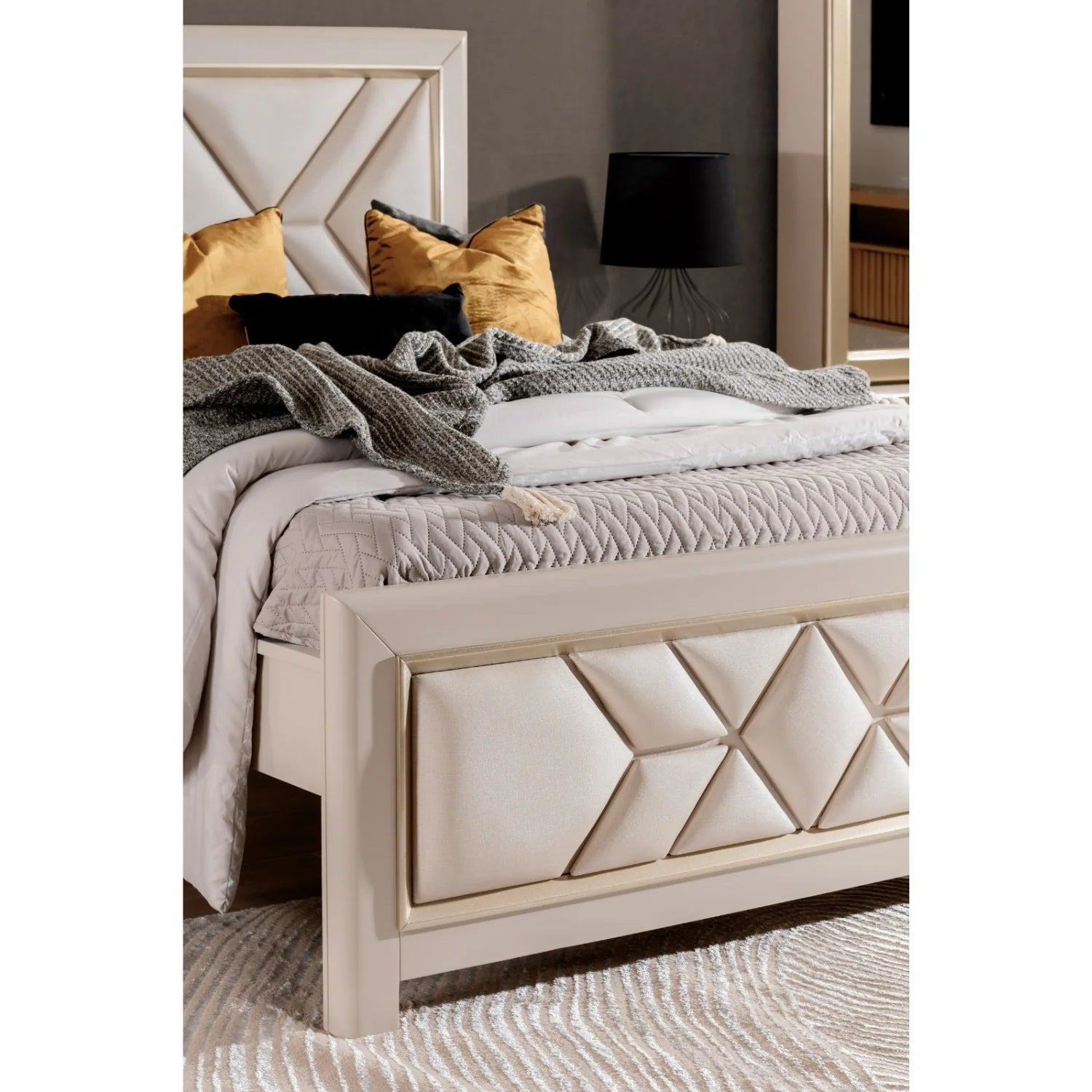 Cama Full Marriot Eurolino  Beige, Greige, Champaña