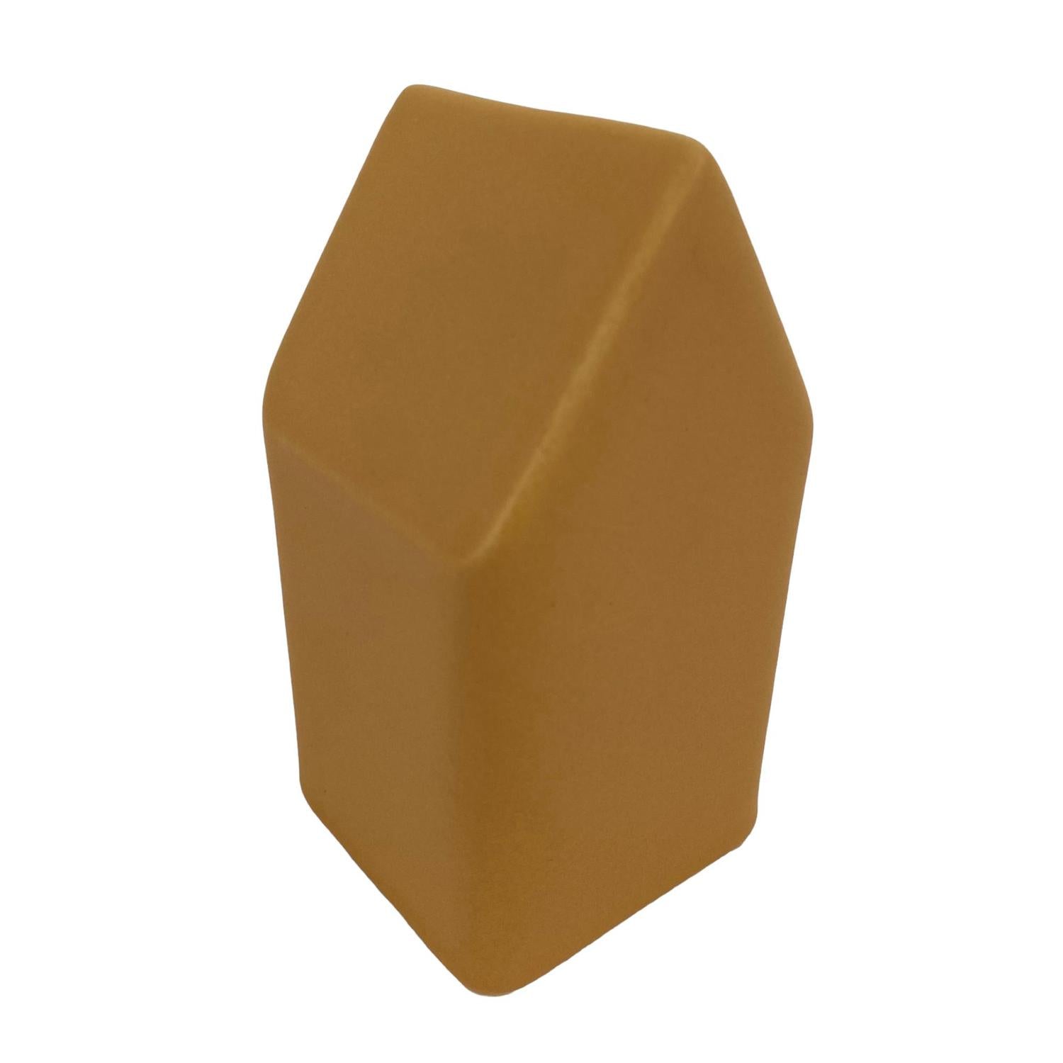 Figura 4.5X4.5X10 Amarilla Abst Casita