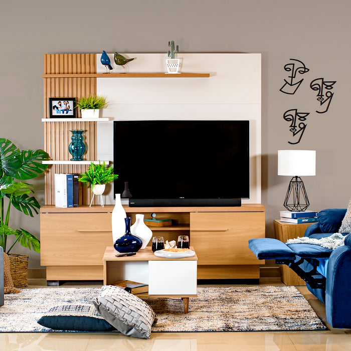 Centro de Entretenimiento Denzel Natural, Off White